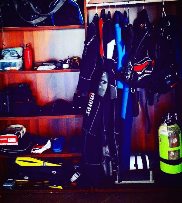 Scuba Gear set! Ready for another adventure!   #fias   #estatefias   #derthonasub   #scubadiving...